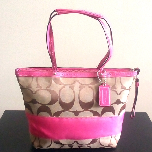 Coach - Picture 1 of 5